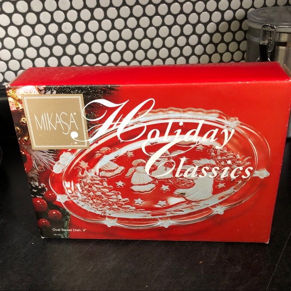 Mikasa Holiday Classics Angel Oval Bowl - Picture 2 of 2